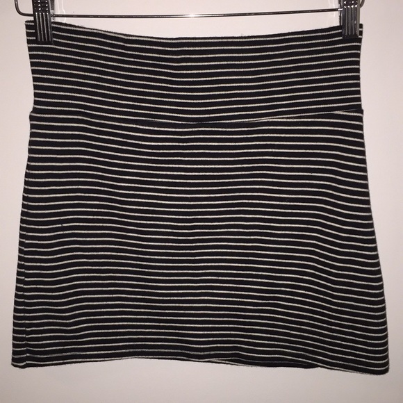 American Apparel Skirt - Picture 2 of 4